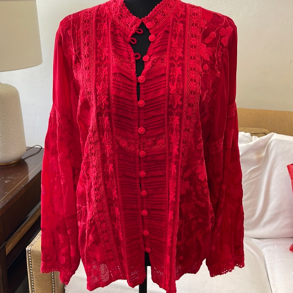 Johnny was red Areen blouse  size L NWNT